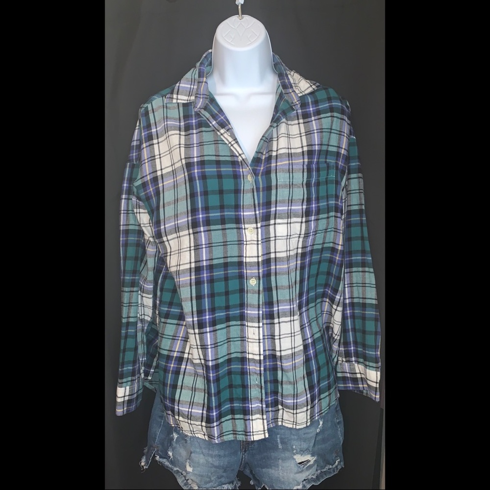 Old Navy Plaid boyfriend shirt